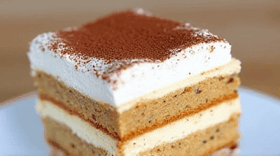 Easy Homemade Tiramisu: Layers of Coffee-Soaked Ladyfingers & Mascarpone Cream